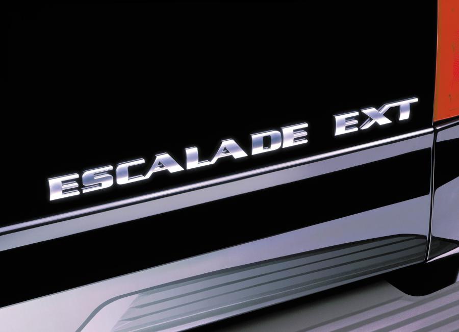  Cadillac Escalade EXT 2002 года  (фото 11 из 39)